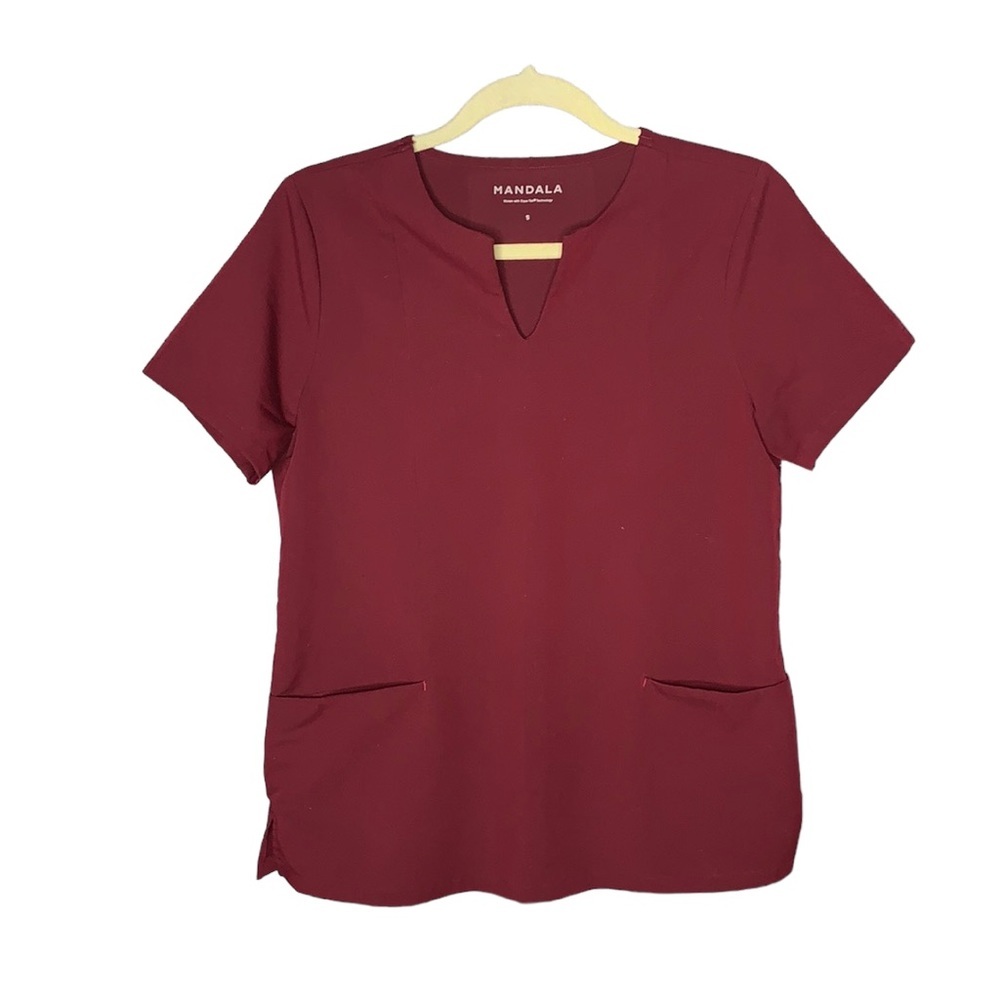 MANDALA scrubs tops size small‎